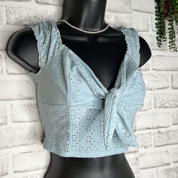 Urban Romantics Baby Blue Crop Top Shirt Size Small - Picture 1 of 5